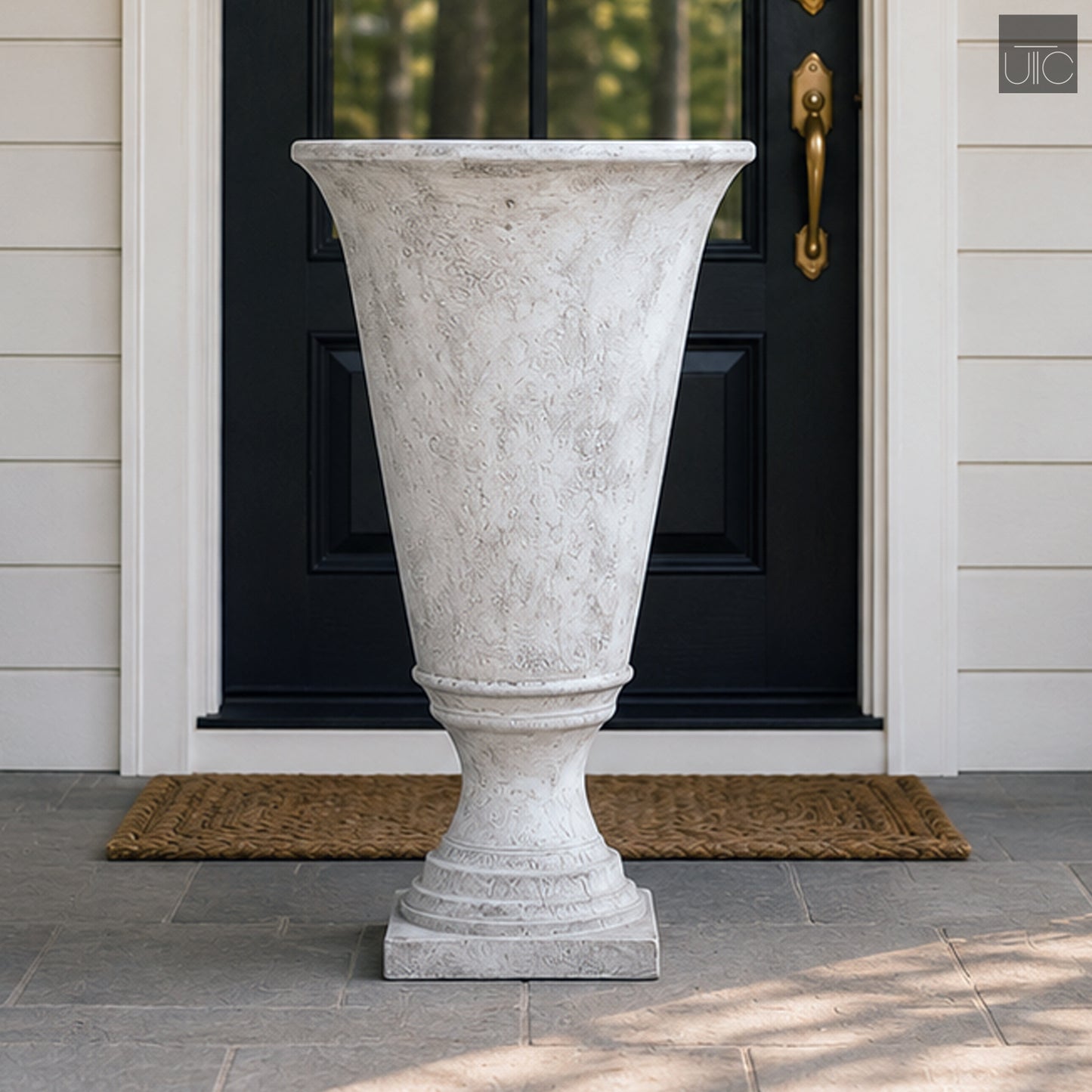Niya Classic Fiberglass Urn Planter with Pedestal