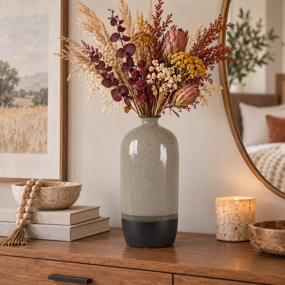 Avenza Glossy Ceramic Vase