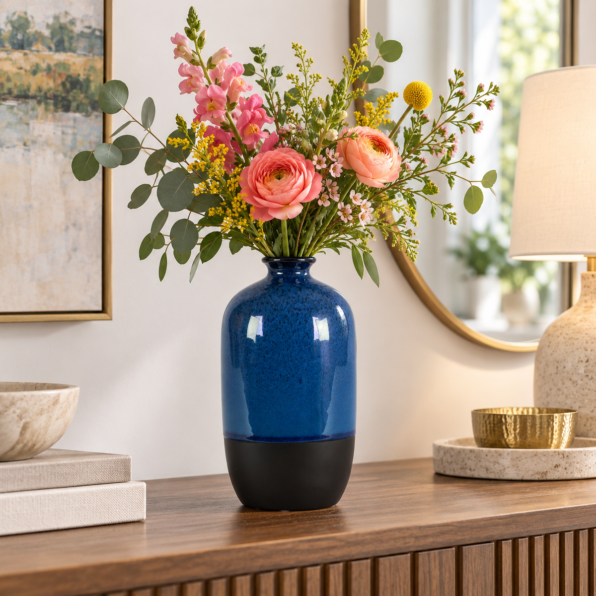 Avenza Glossy Ceramic Vase