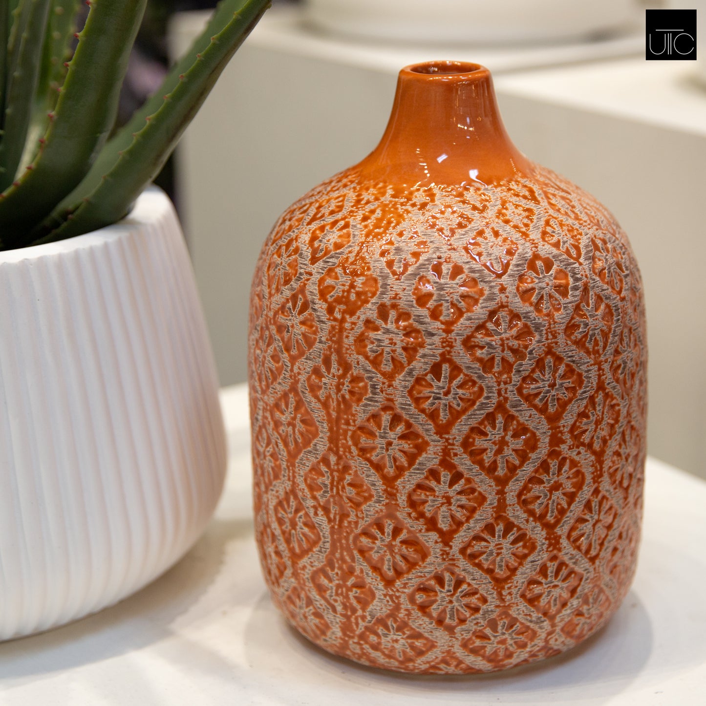 Faryn Distressed Diamond Pattern Vase