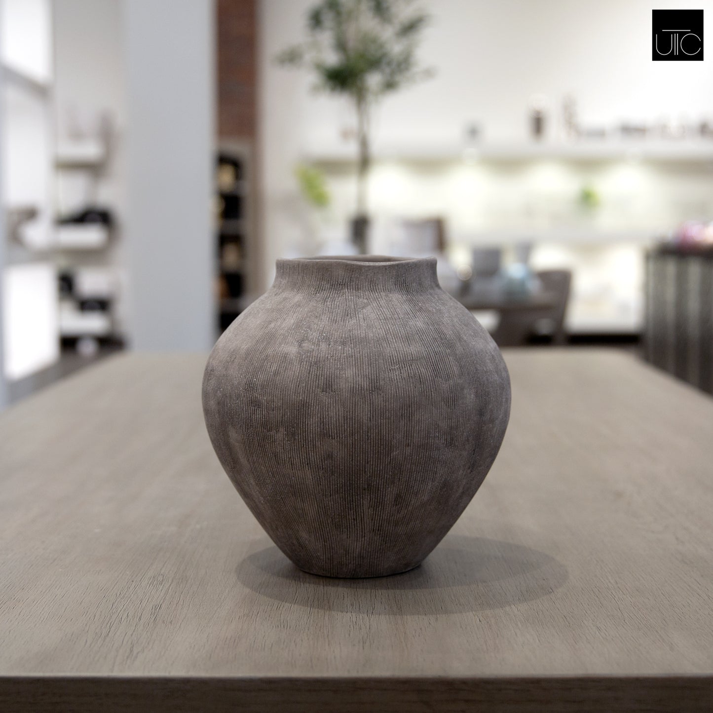 Pavati Handcrafted Egg-Shaped Terracotta Vase with Ribbed Texture