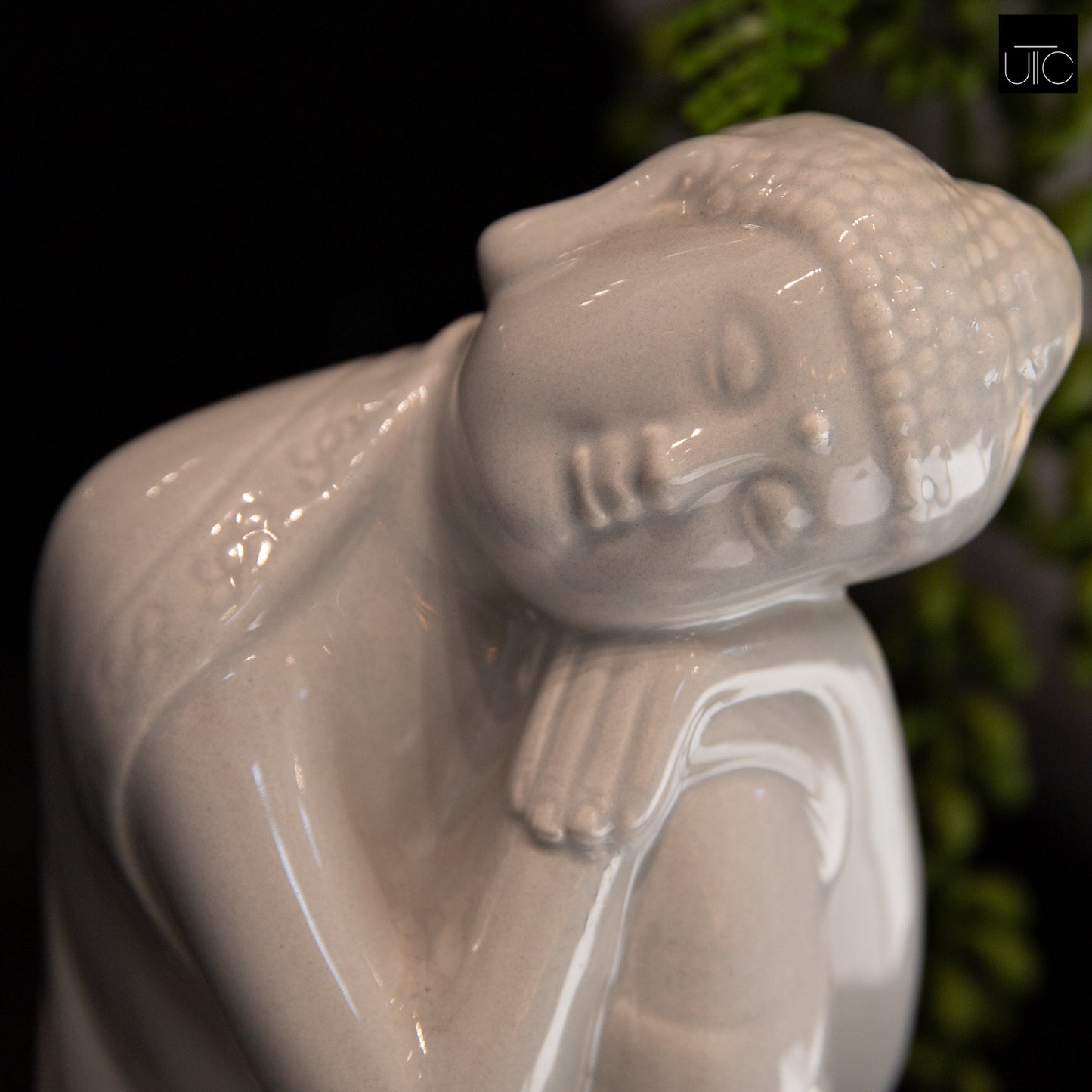 Vamika Seated Buddha Figurine with Resting Pose