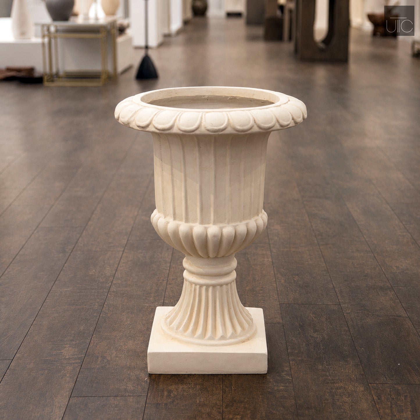 Ora Antique-Style Fiberglass Urn Planter