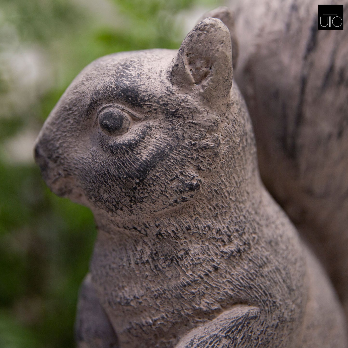 Ellric Sitting Squirrel Cement Figurine