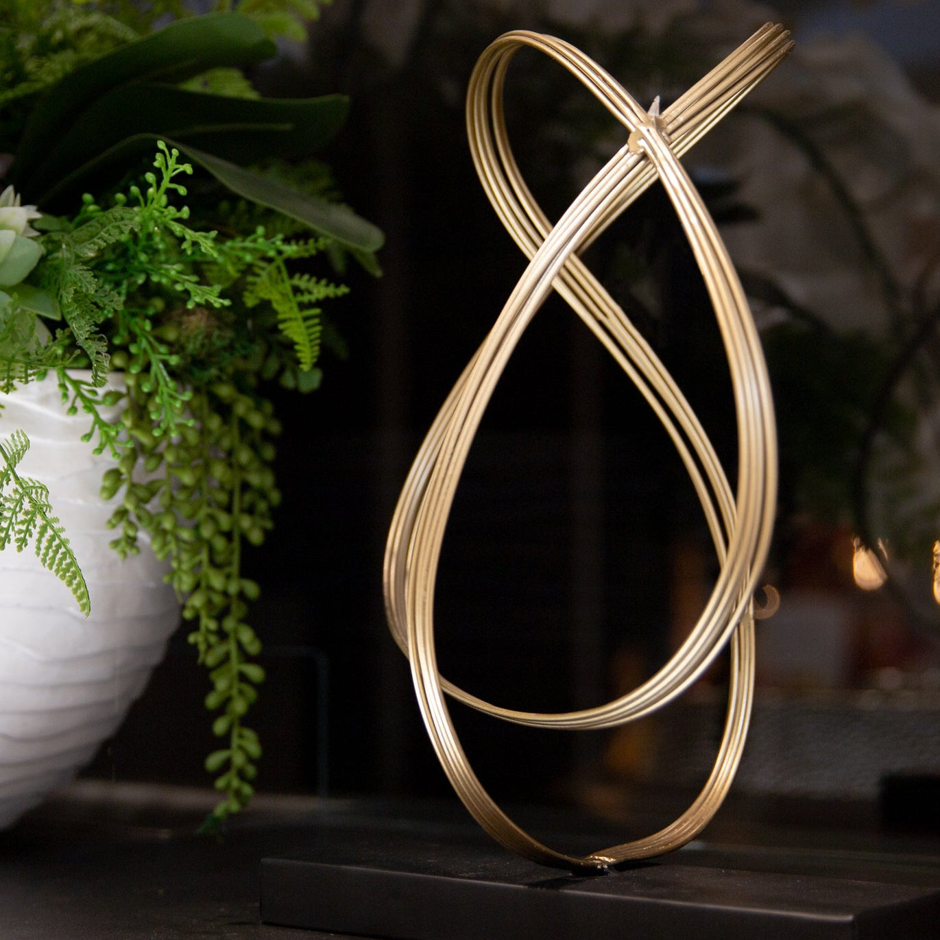 Zech Tangled Metal Table Decor