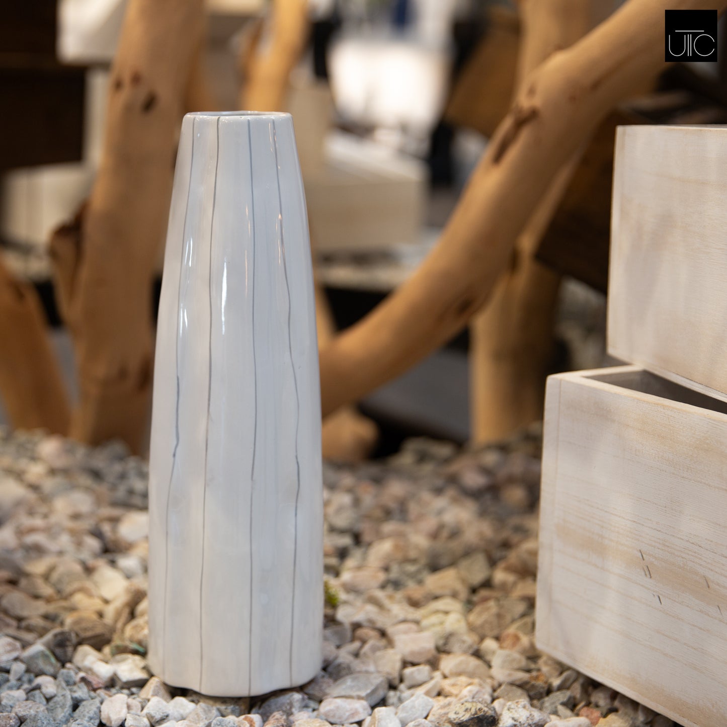Celia Porcelain Crooked Pattern Vase