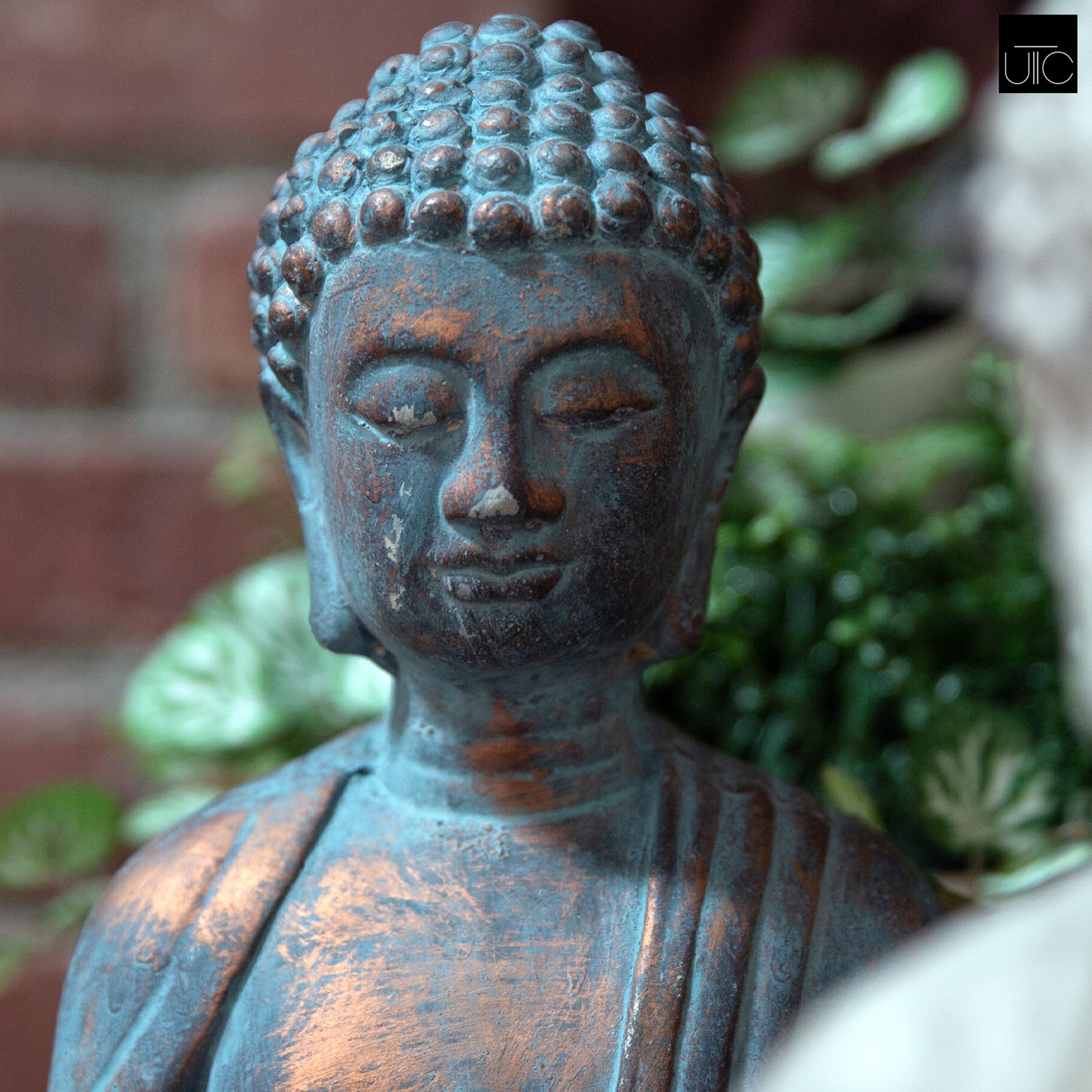 Serava Cement Meditating Buddha Figurine