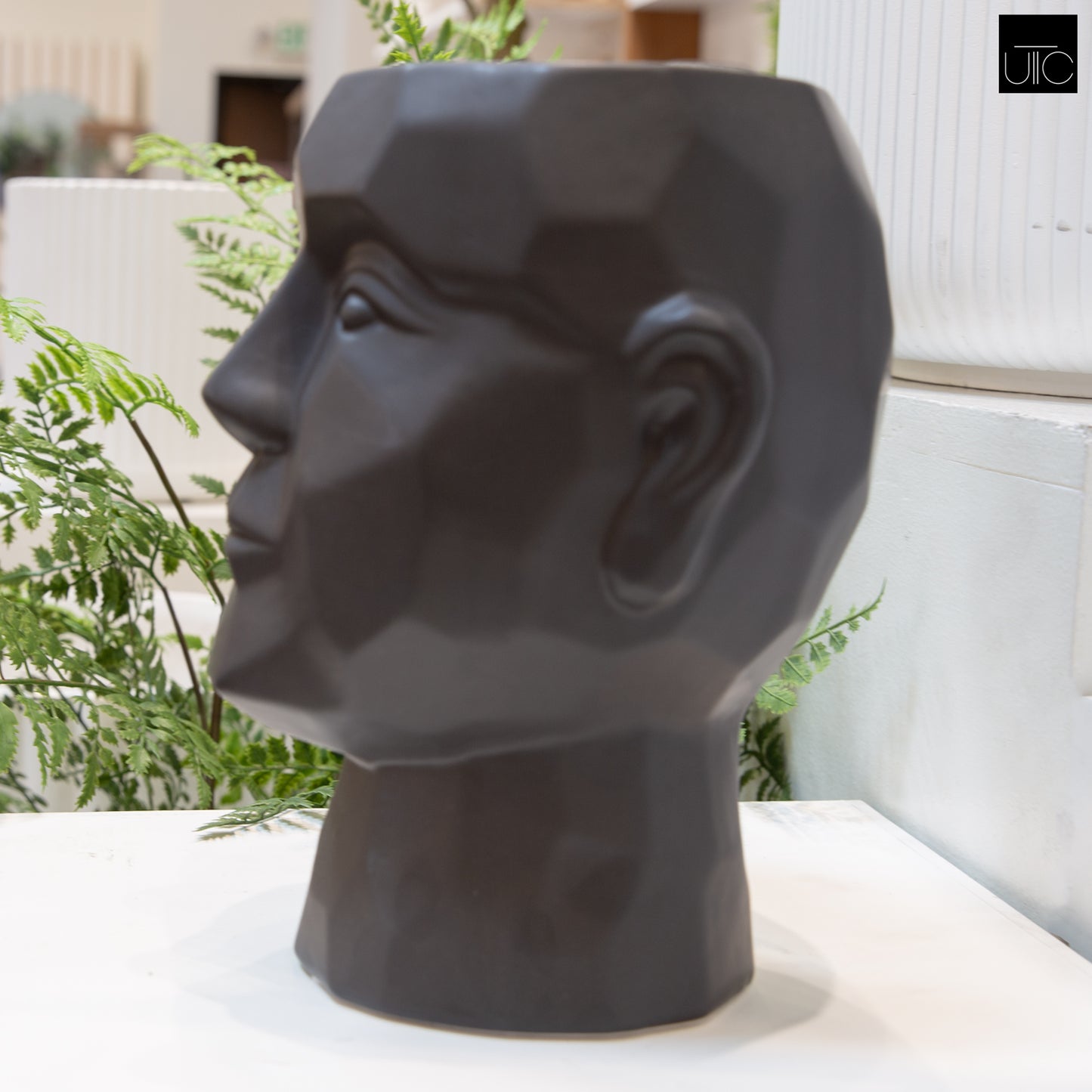 Bailey Cubic Pattern Ceramic Head Pot