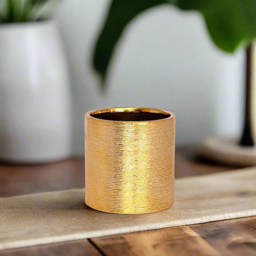 Gweyz Brushed Round Mini Vase in Gold