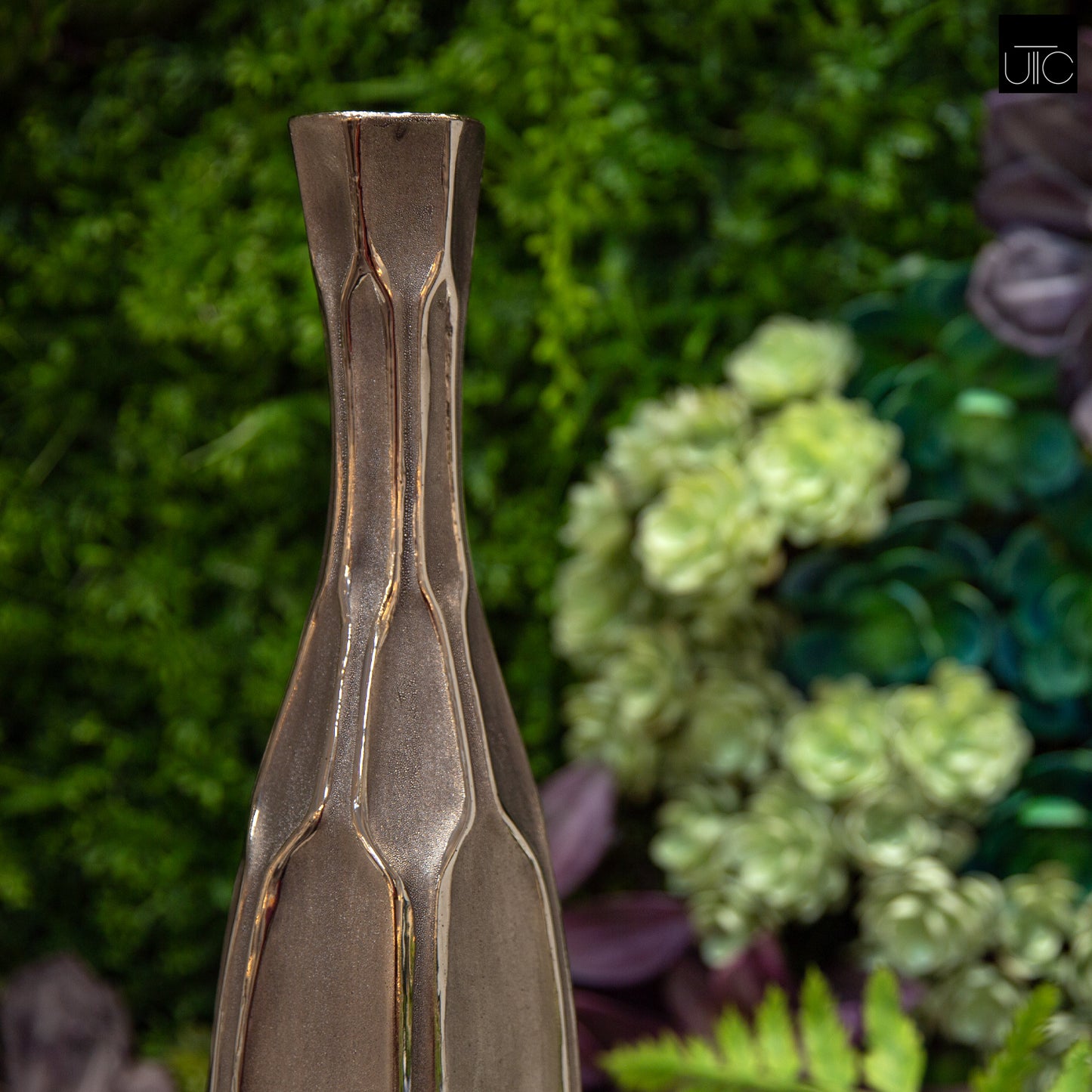 Hexara Ceramic Round Bellied Vase