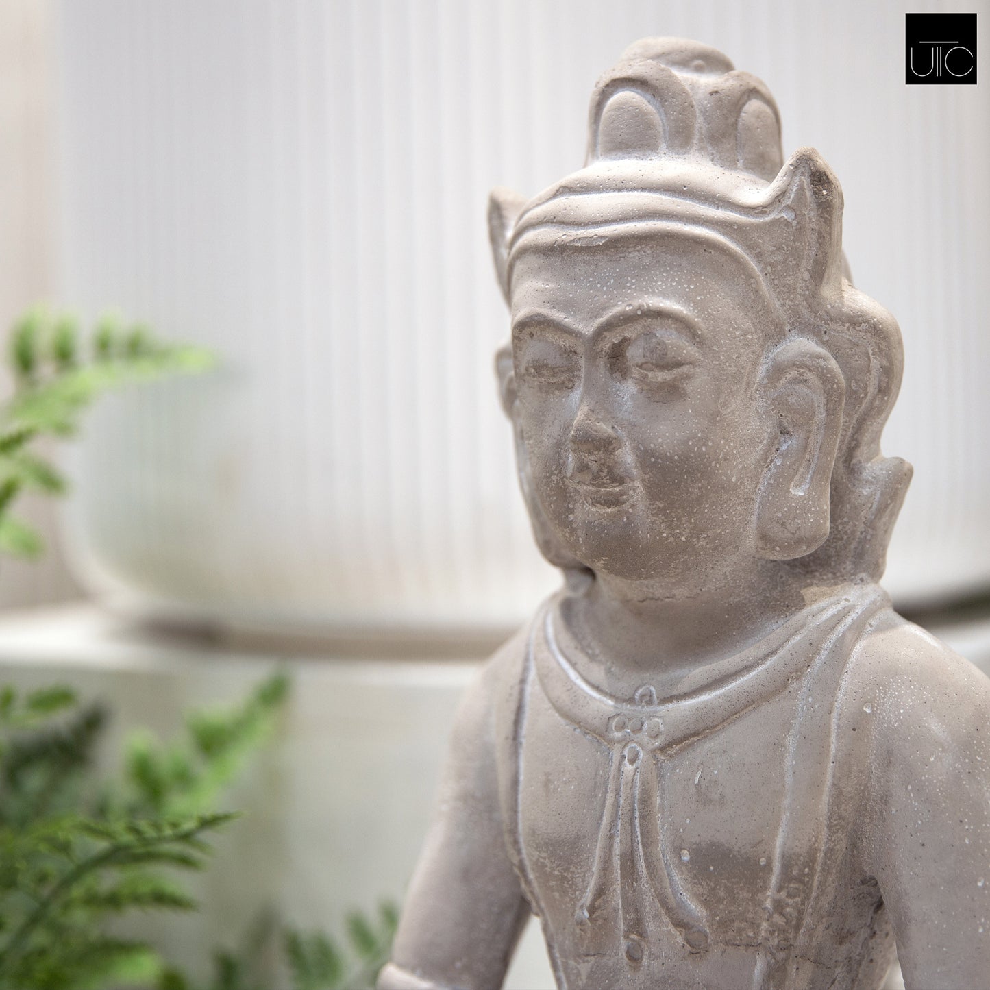 Cosima Cement Royal Meditating Buddha Figurine
