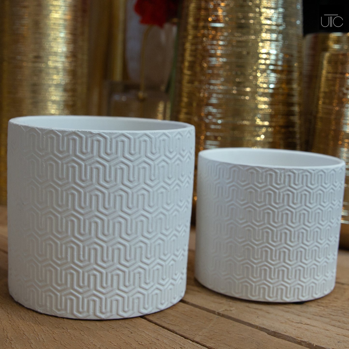 Hexille Embossed Wave Ceramic Pots (Set of 2)