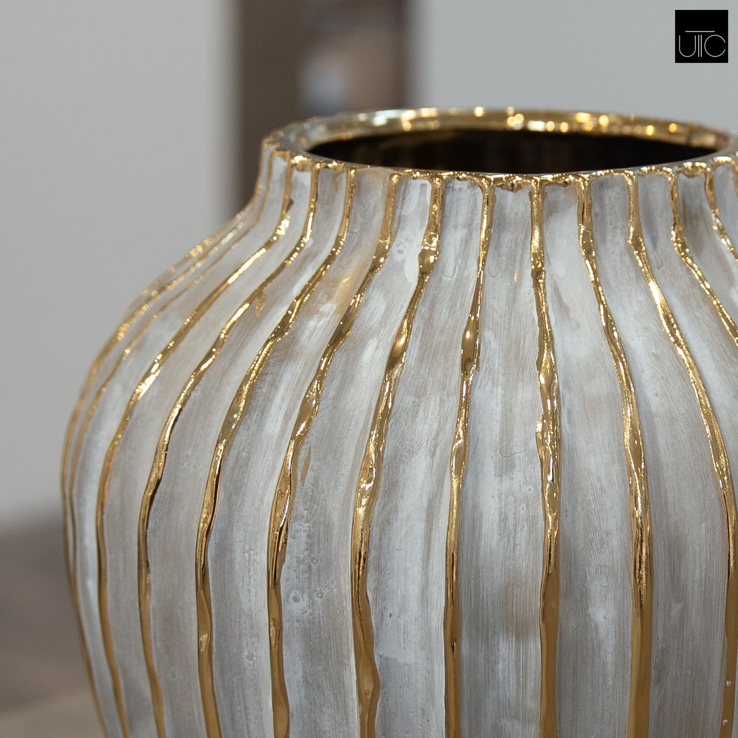 Darice Ribbed Ceramic Decorative Vase