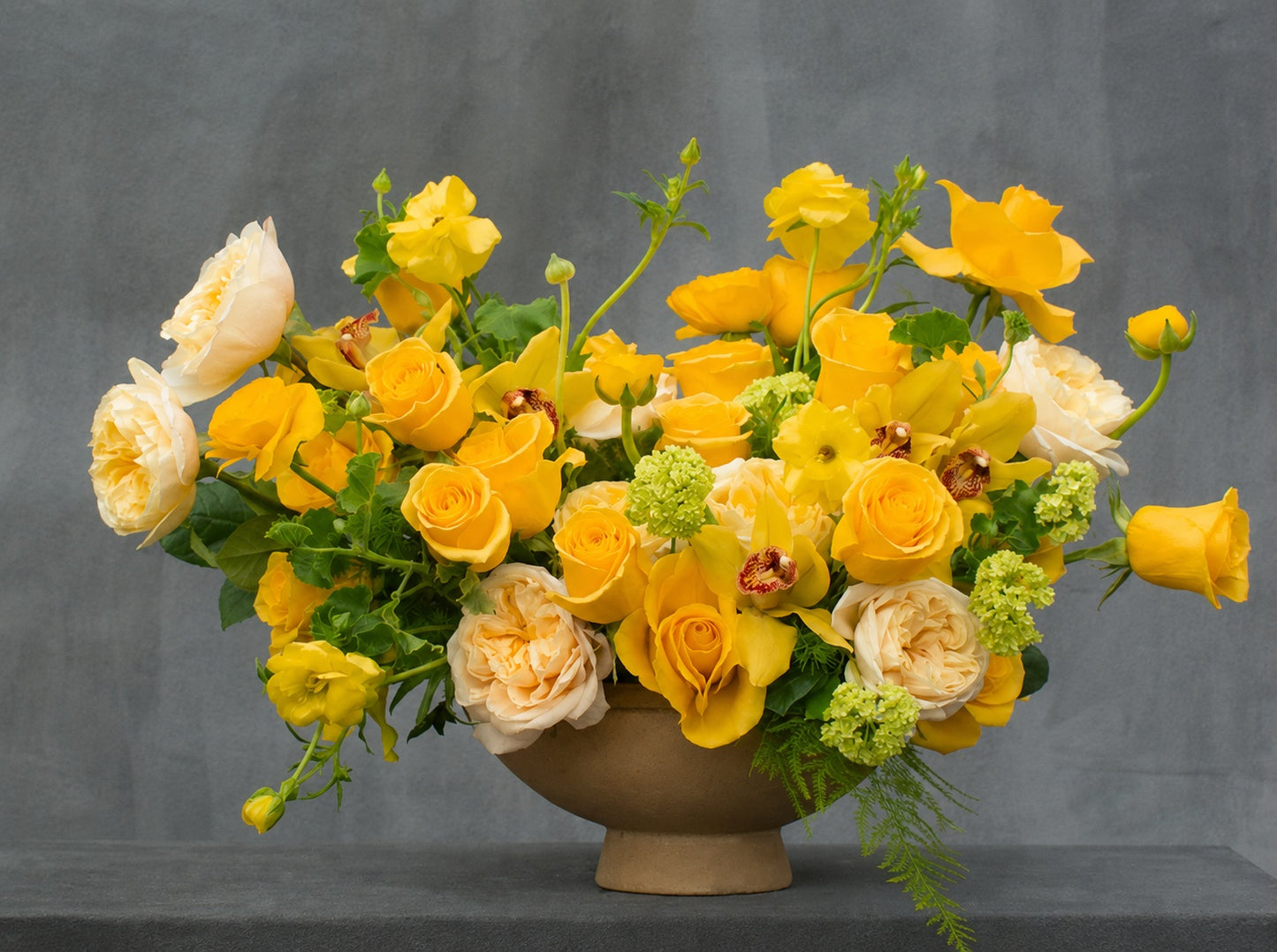 Nivea Pedestal Bowl Planter