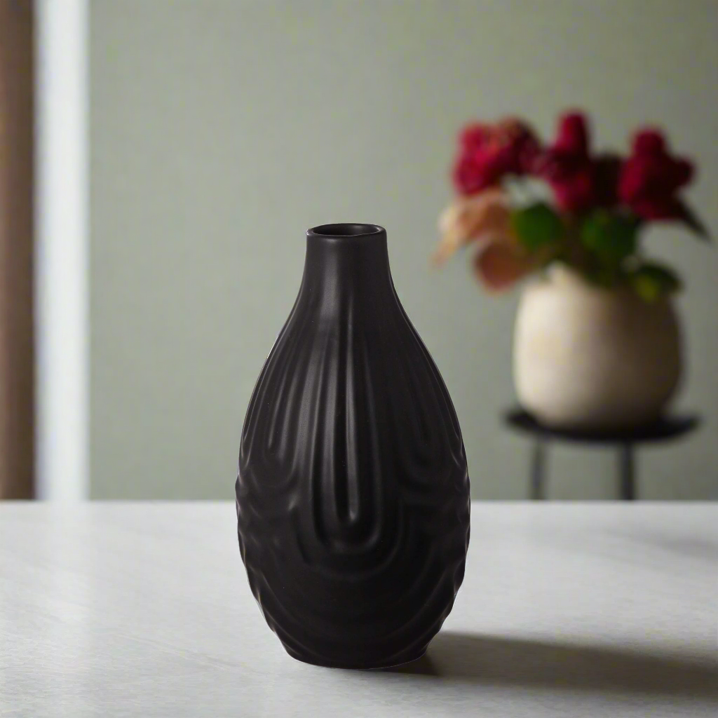 Moana Abstract Line Ceramic Vases